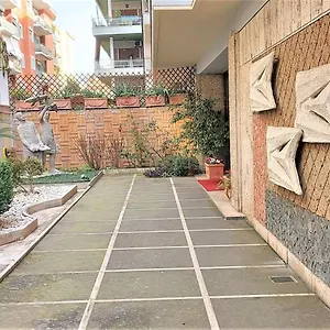 https://vatican-de-carolis-terrace.it-romehotels.com